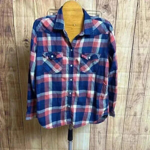 *American Eagle Boyfriend Fit Pearl Snap Flannel Women’s Size S